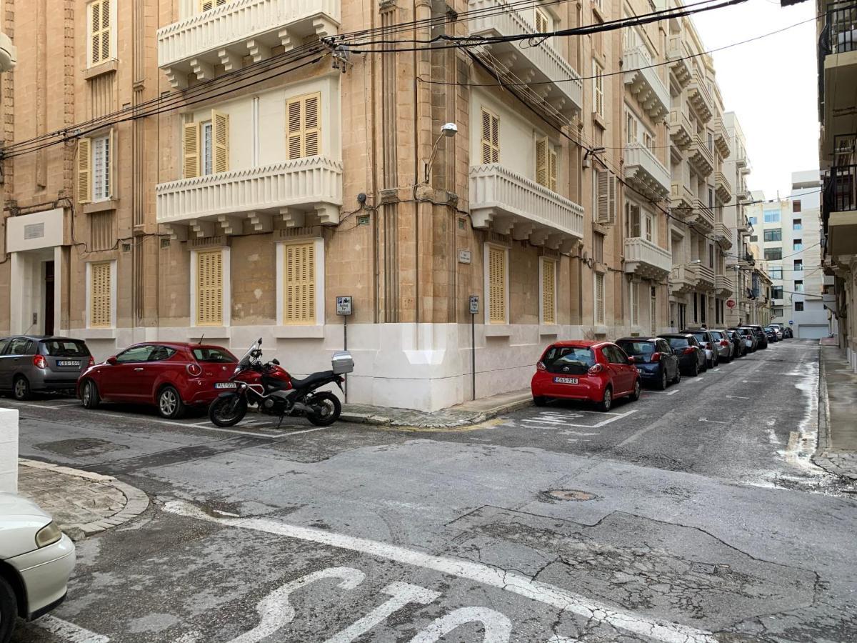 4 Bedroom Apartment In Sliema Near The Sea Ngoại thất bức ảnh